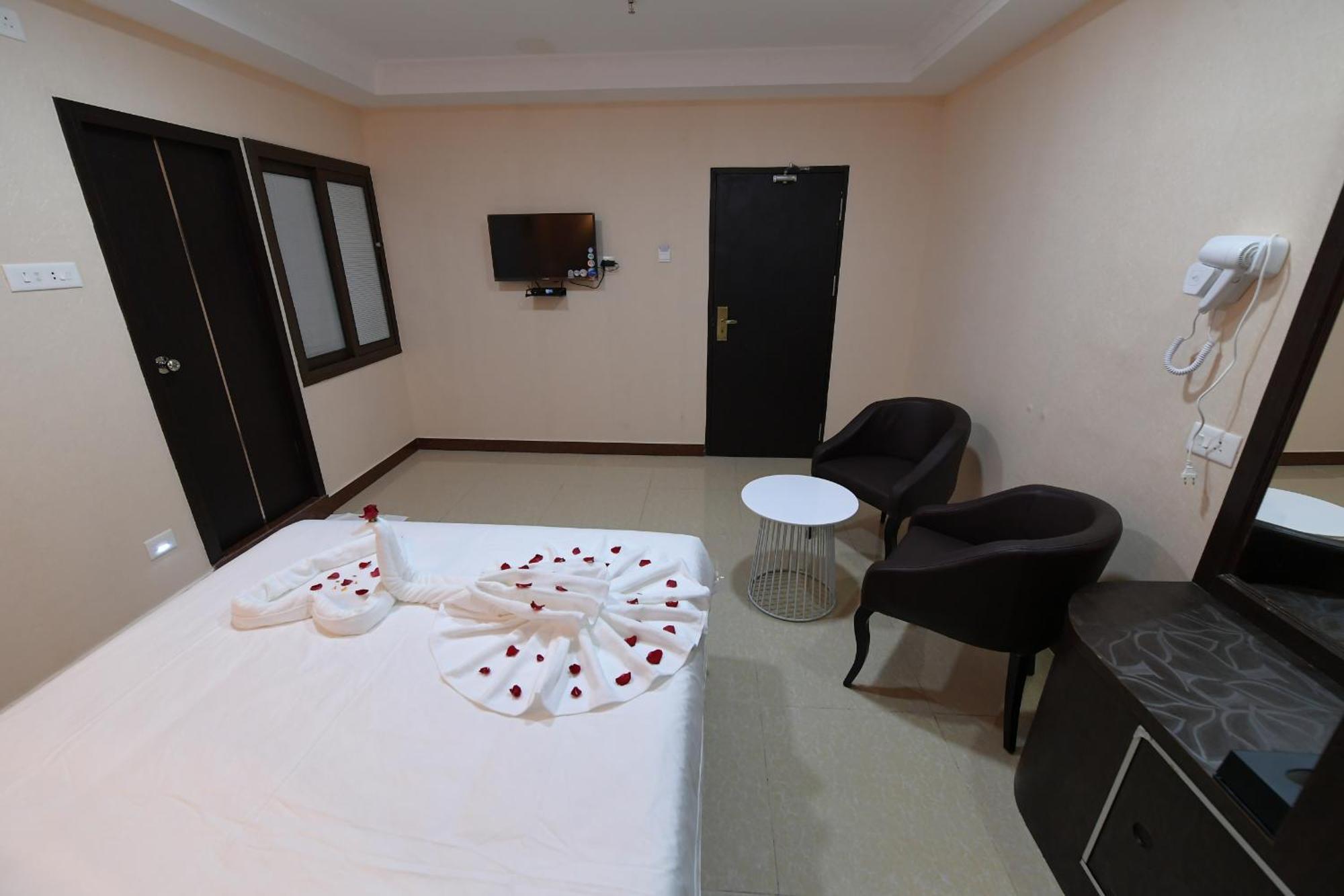 Coastal Grand Hotel Sampath Tiruchirappalli Exterior photo