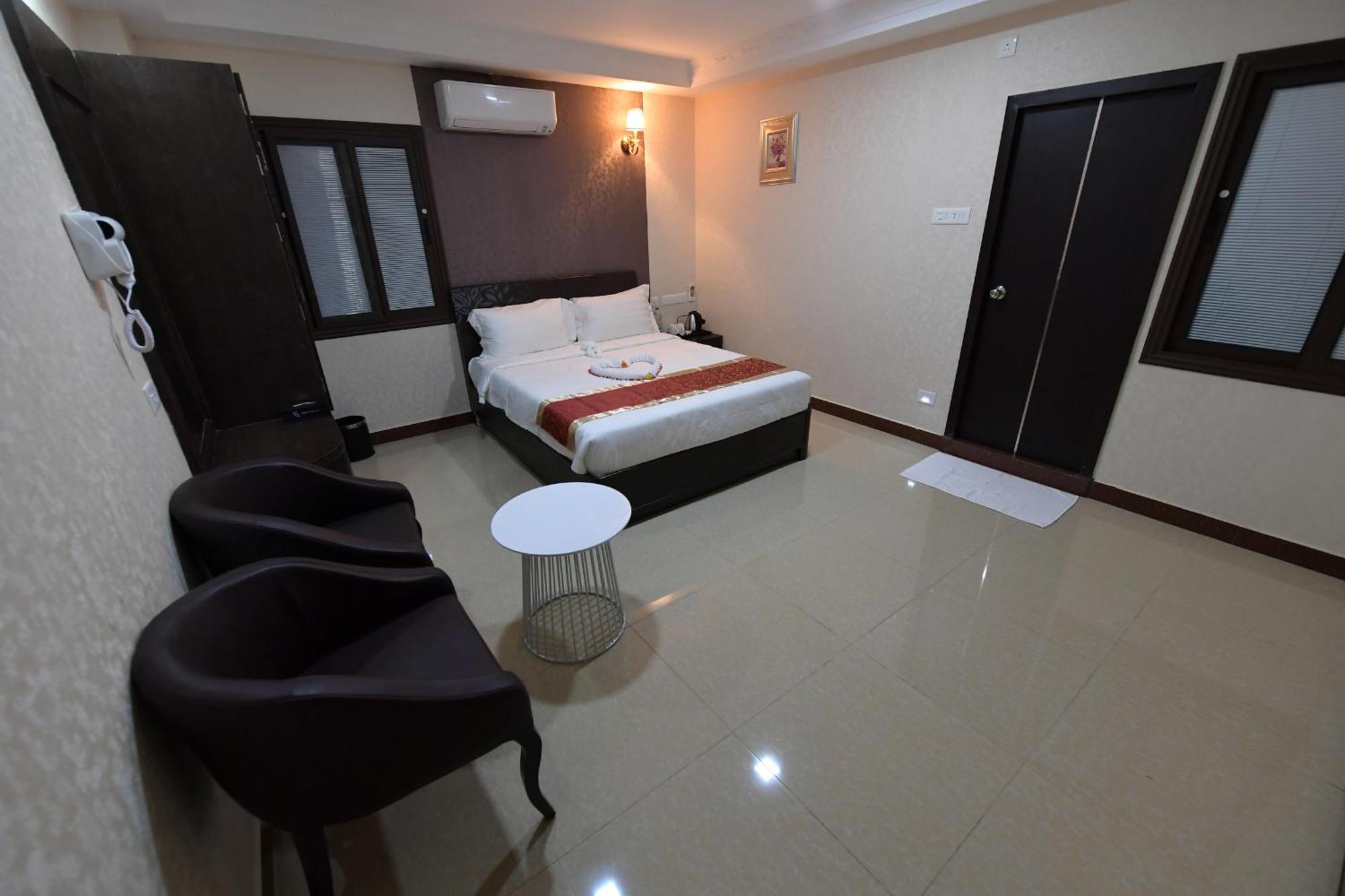 Coastal Grand Hotel Sampath Tiruchirappalli Exterior photo